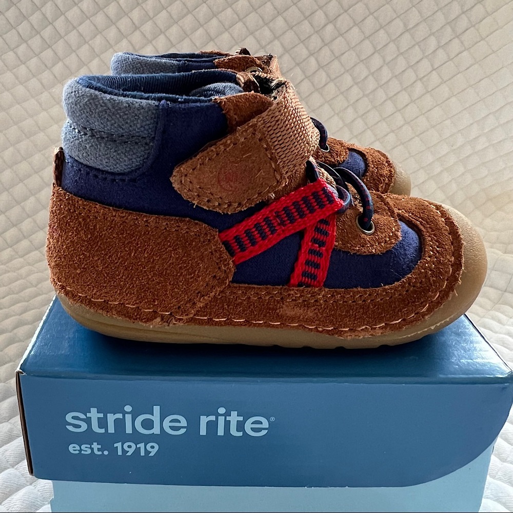 Stride Rite Soft Motion Atticus Boot Sz 5M Toddler